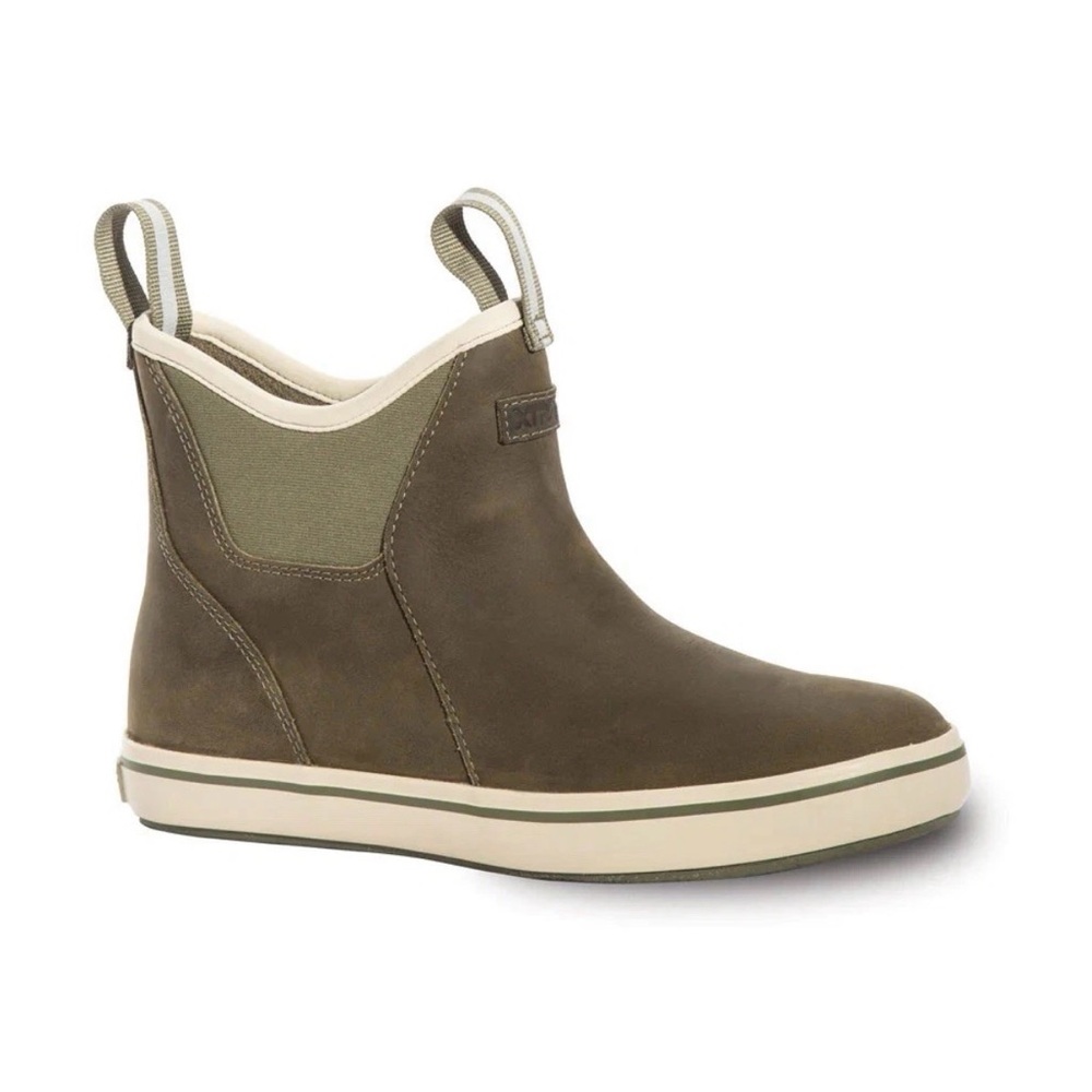 Xtratuf Women’s Size 7 Waterproof Leather Ankle Deck Boots Brown